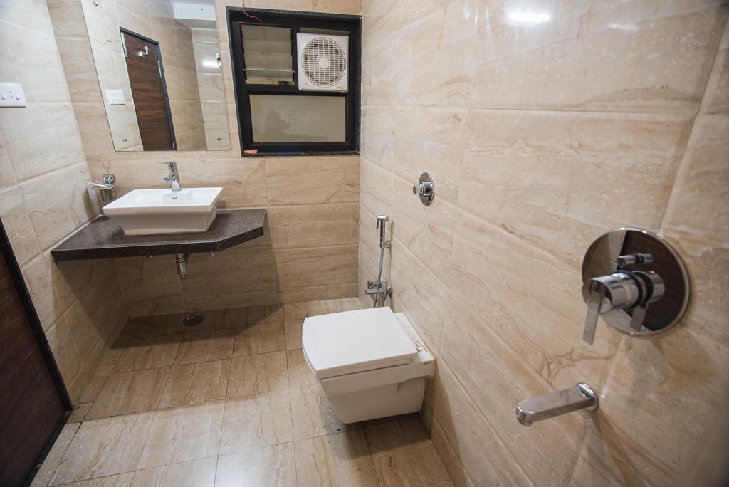 Hotel Crown Palace Bhopal Exterior photo